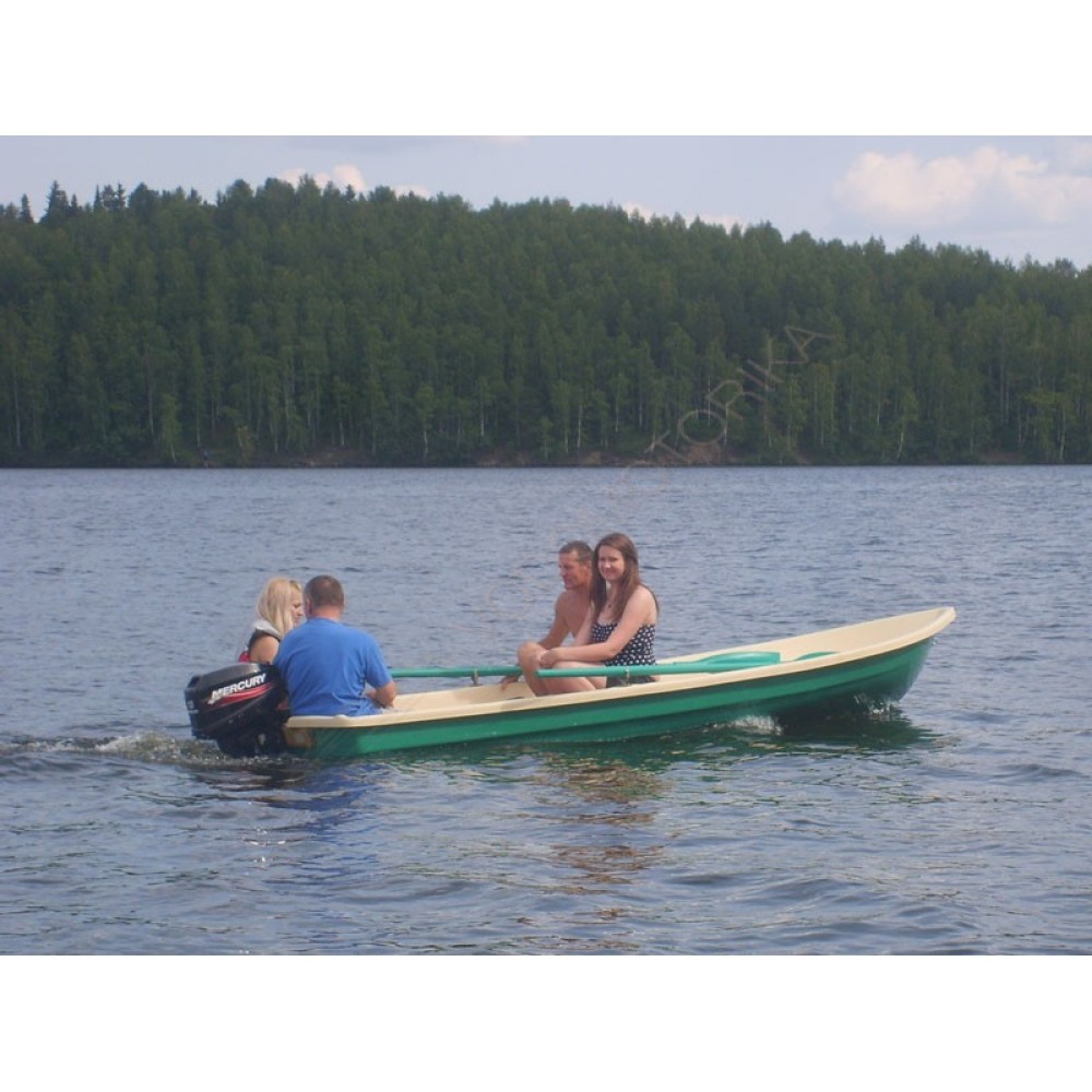 Стеклопластиковая лодка Нейва-4