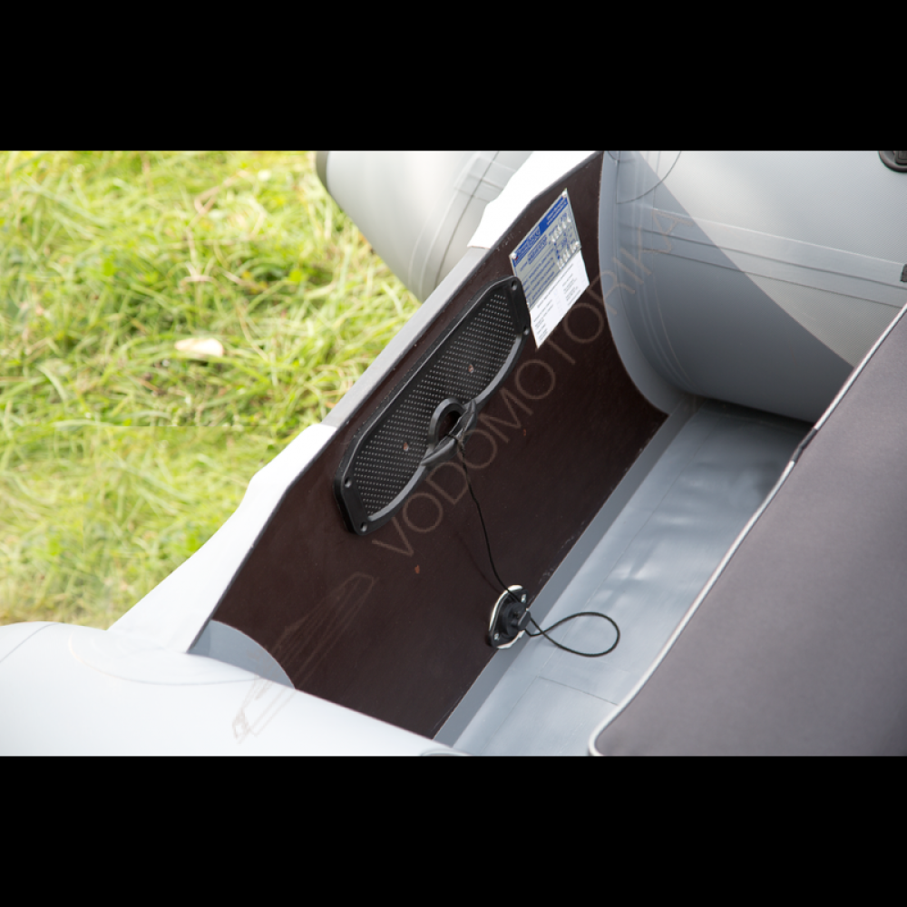 Надувная лодка НАВИГАТОР 270 эконом