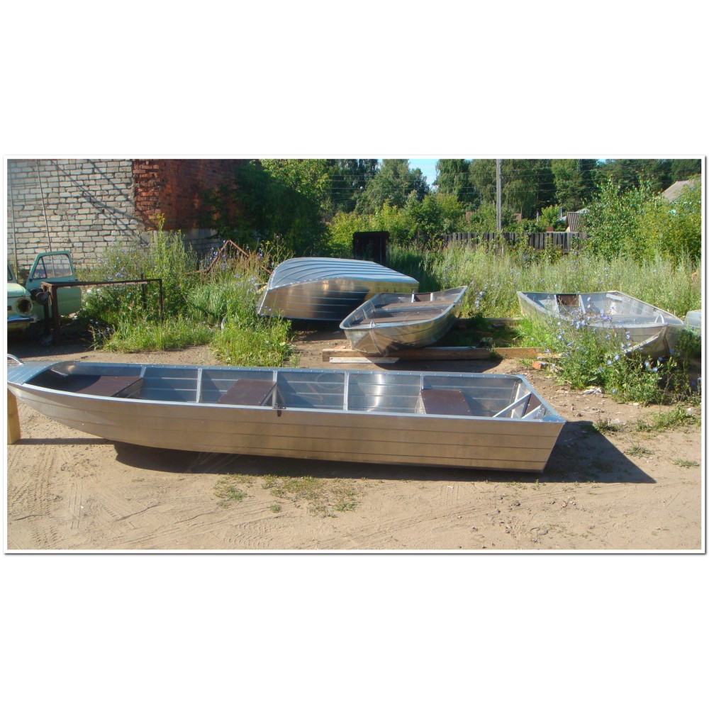 Алюминиевая моторно-гребная лодка Вятка Профи 37-Т