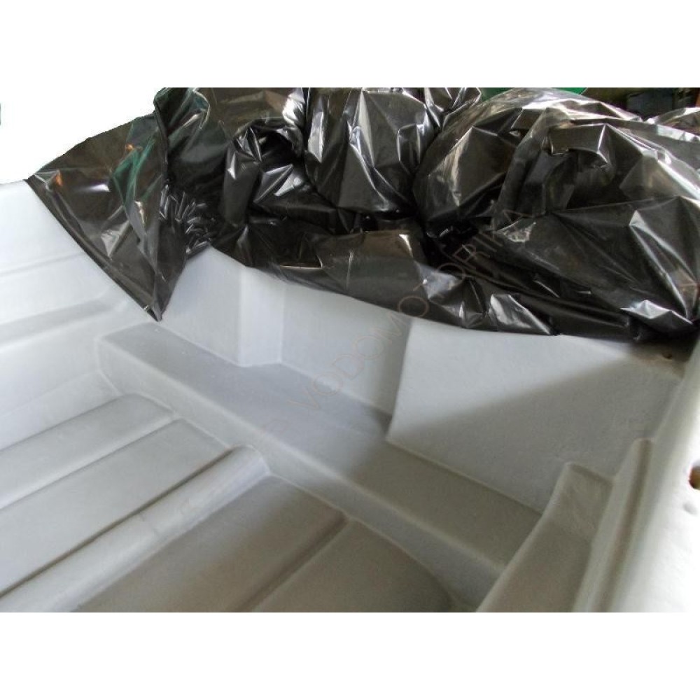 Лодка пластиковая СЛК-580 Ламинария со средней банкой