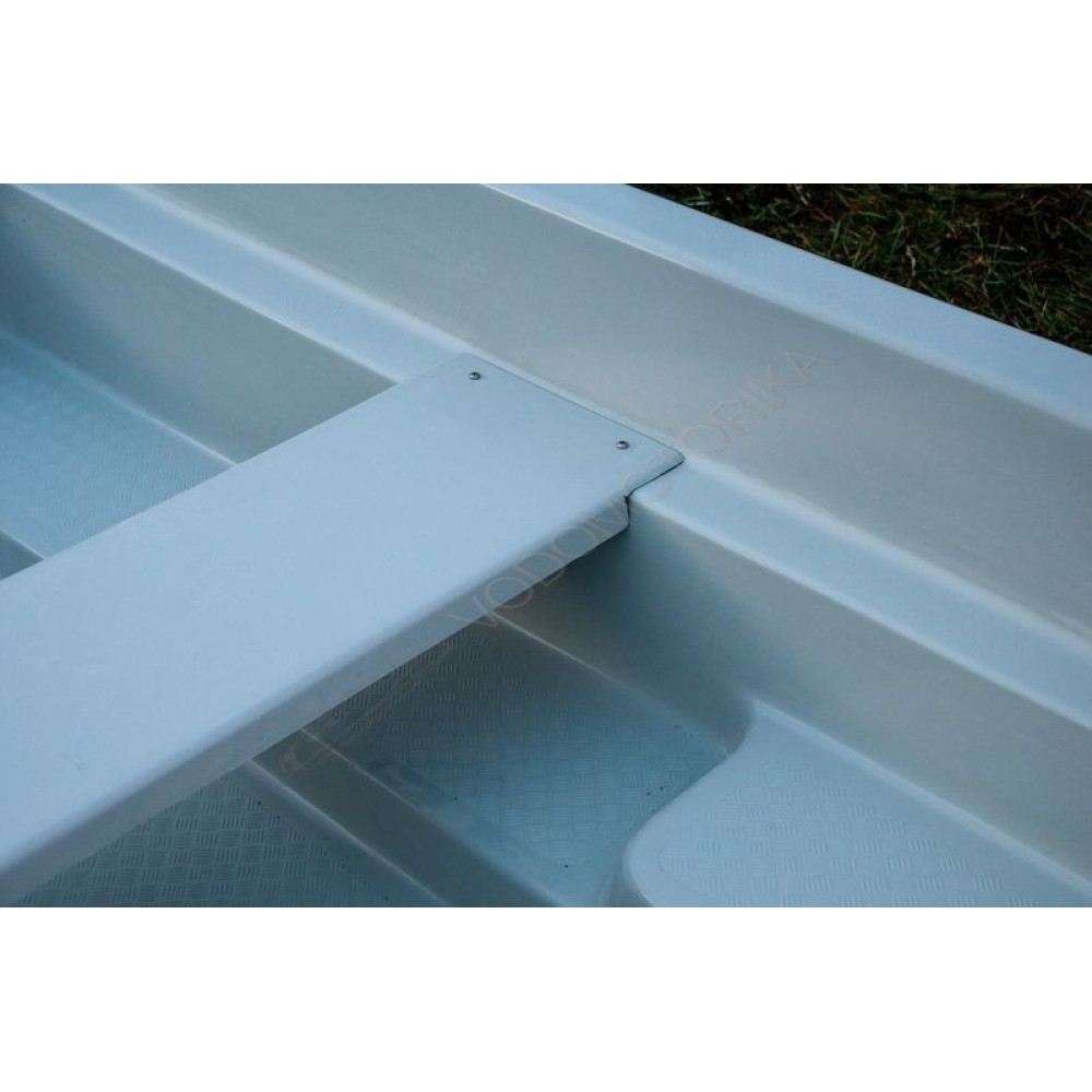 Лодка пластиковая Армада Кайман 31L