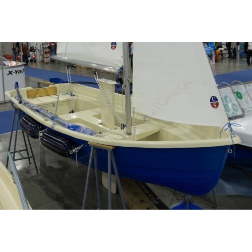 Стеклопластиковая лодка Тортилла-395 Комби без парусного вооружения