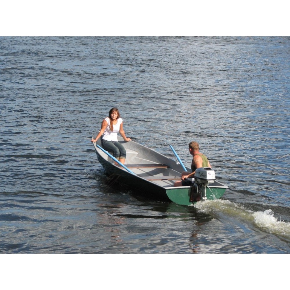 Моторно-гребная лодка СПЭВ Зеленец