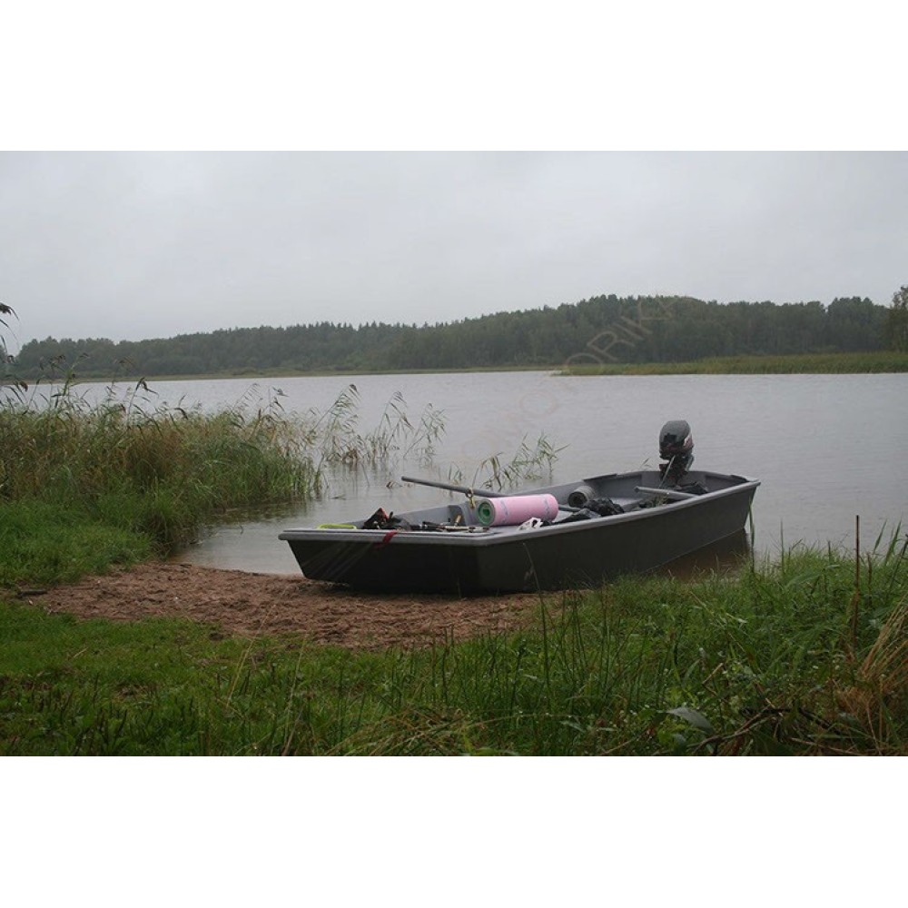 Лодка стеклопластиковая Lima L500