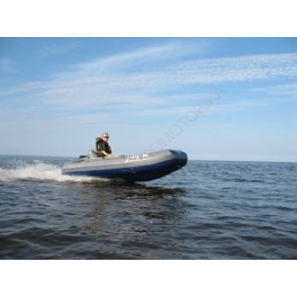 Надувная лодка Флагман 380