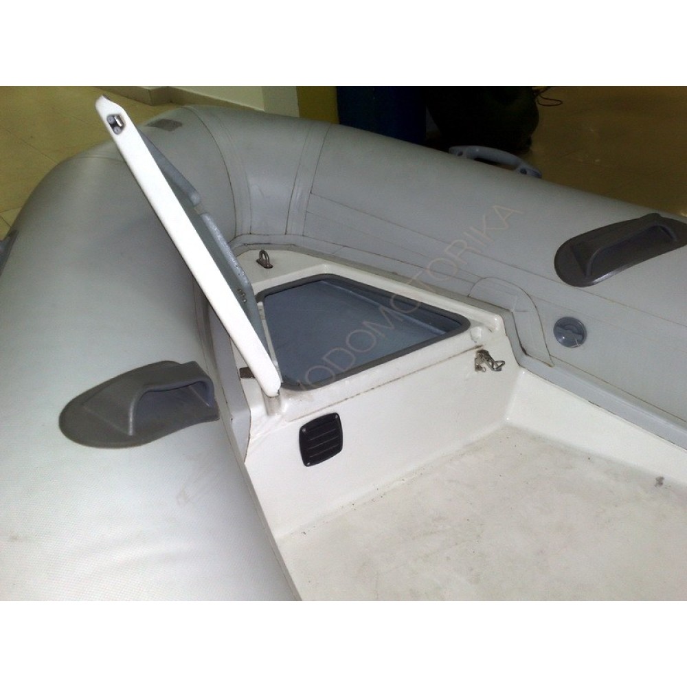 Лодка Буревестник Б-390