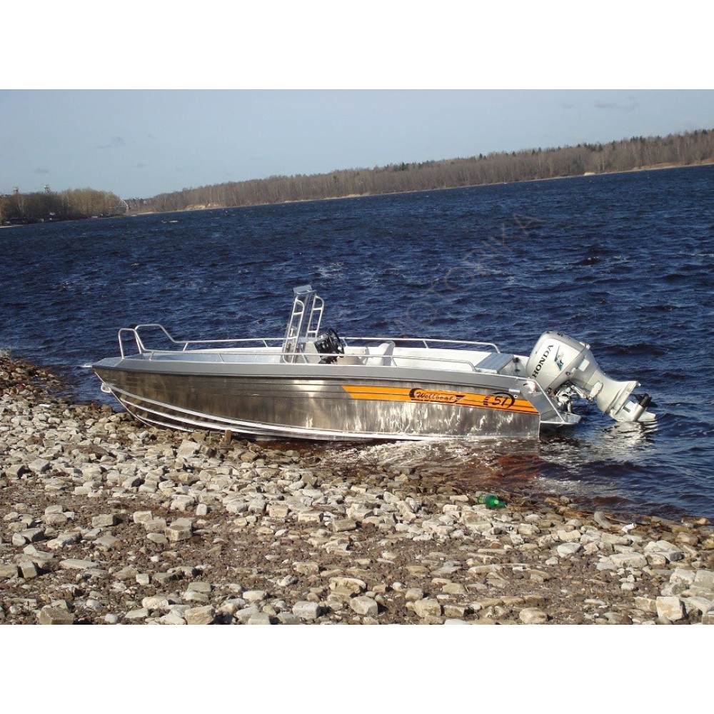 Алюминиевая лодка Wellboat 51 CC