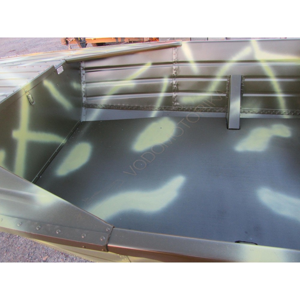 Алюминиевая моторно-гребная лодка Охотник 440Б