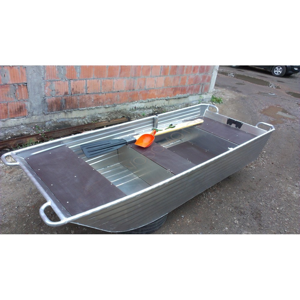 Алюминиевая моторно-гребная лодка RusBoat 27