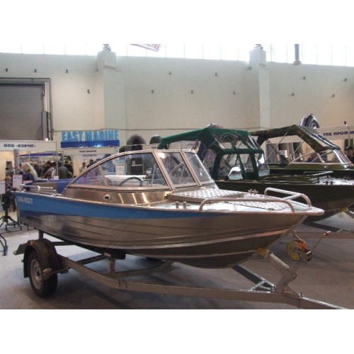 Моторно-гребная лодка ДМБ-450Т