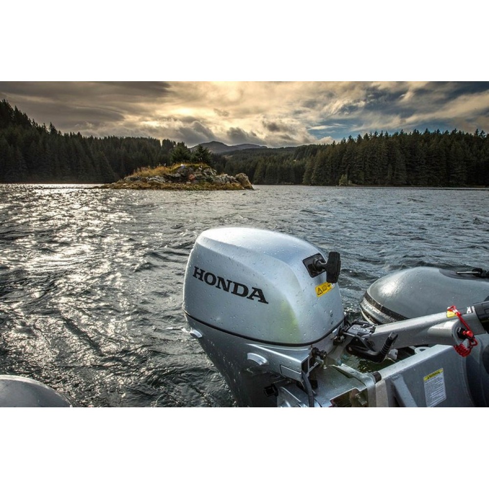 Лодочный мотор HONDA BF20D3 SHU 20 л.с. четырехтактный