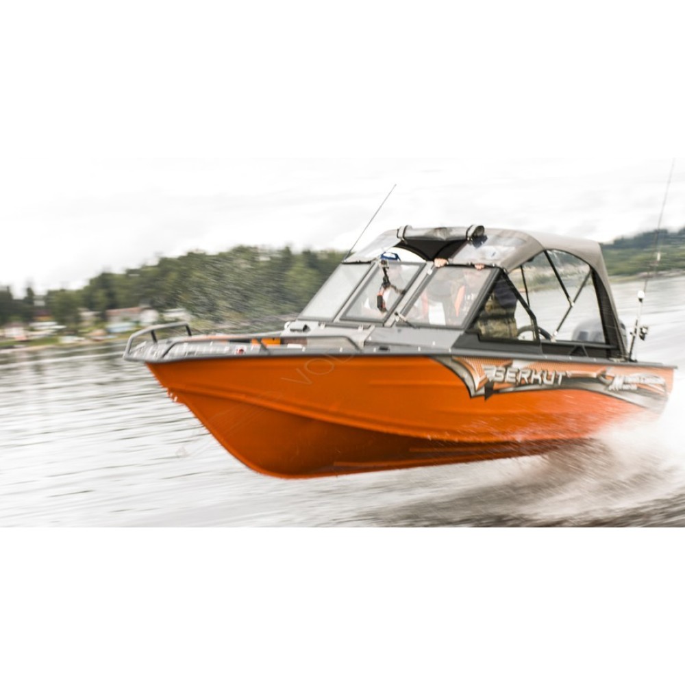 Катер Berkut M TwinConsole