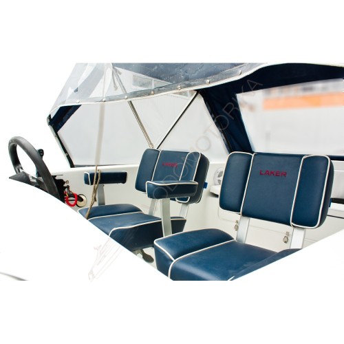 Лодка стеклопластиковая LAKER V450 (бело-синий)