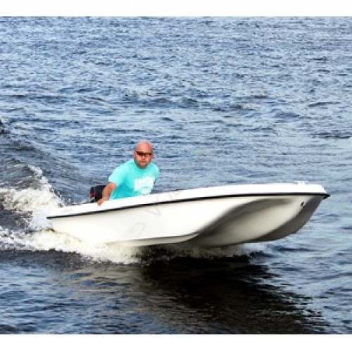 Лодка LAKER 360 Plus пластиковая моторная