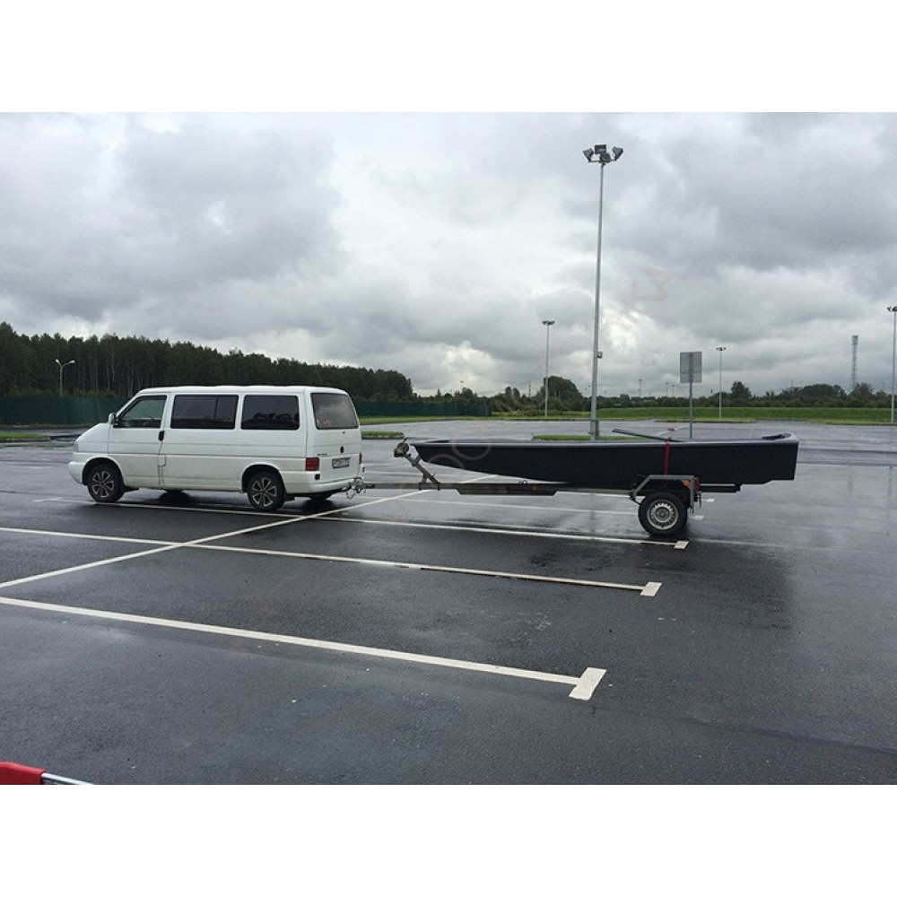 Лодка стеклопластиковая Lima L500