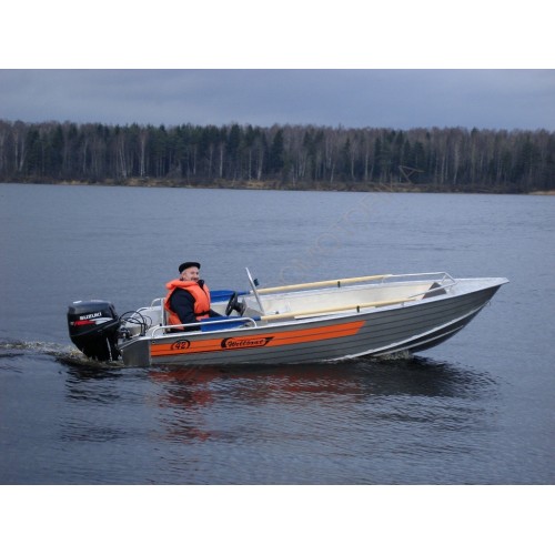 Алюминиевая лодка Wellboat-42 NexT консоль