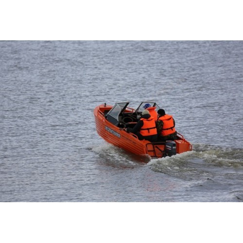 Алюминиевая лодка Trident 450 FISH