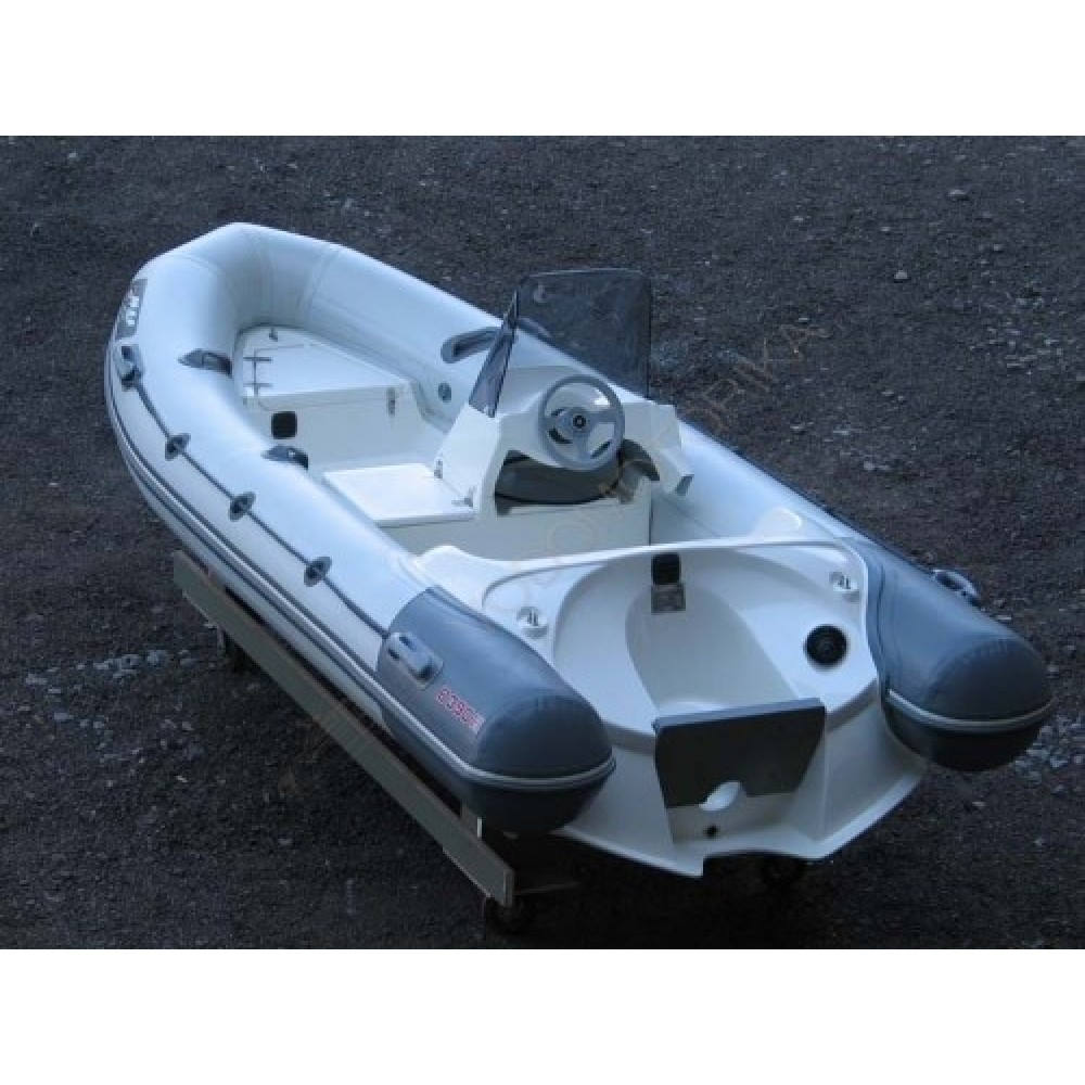 Лодка Буревестник Б-390