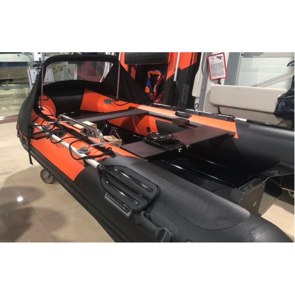 Жестко-надувная лодка НАВИГАТОР 380R PRO