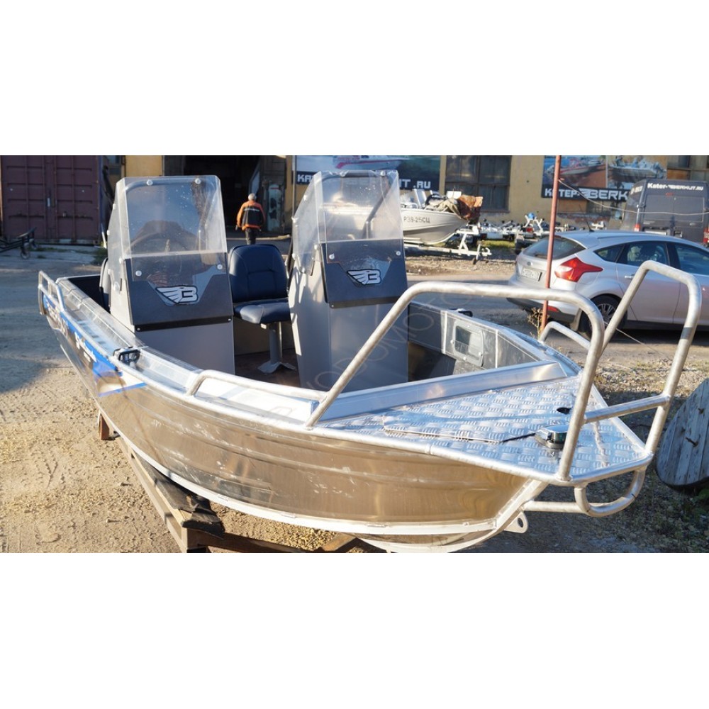 Катер Berkut S-TwinConsole