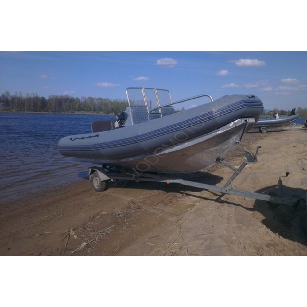 Лодка Raider Marine RM-680