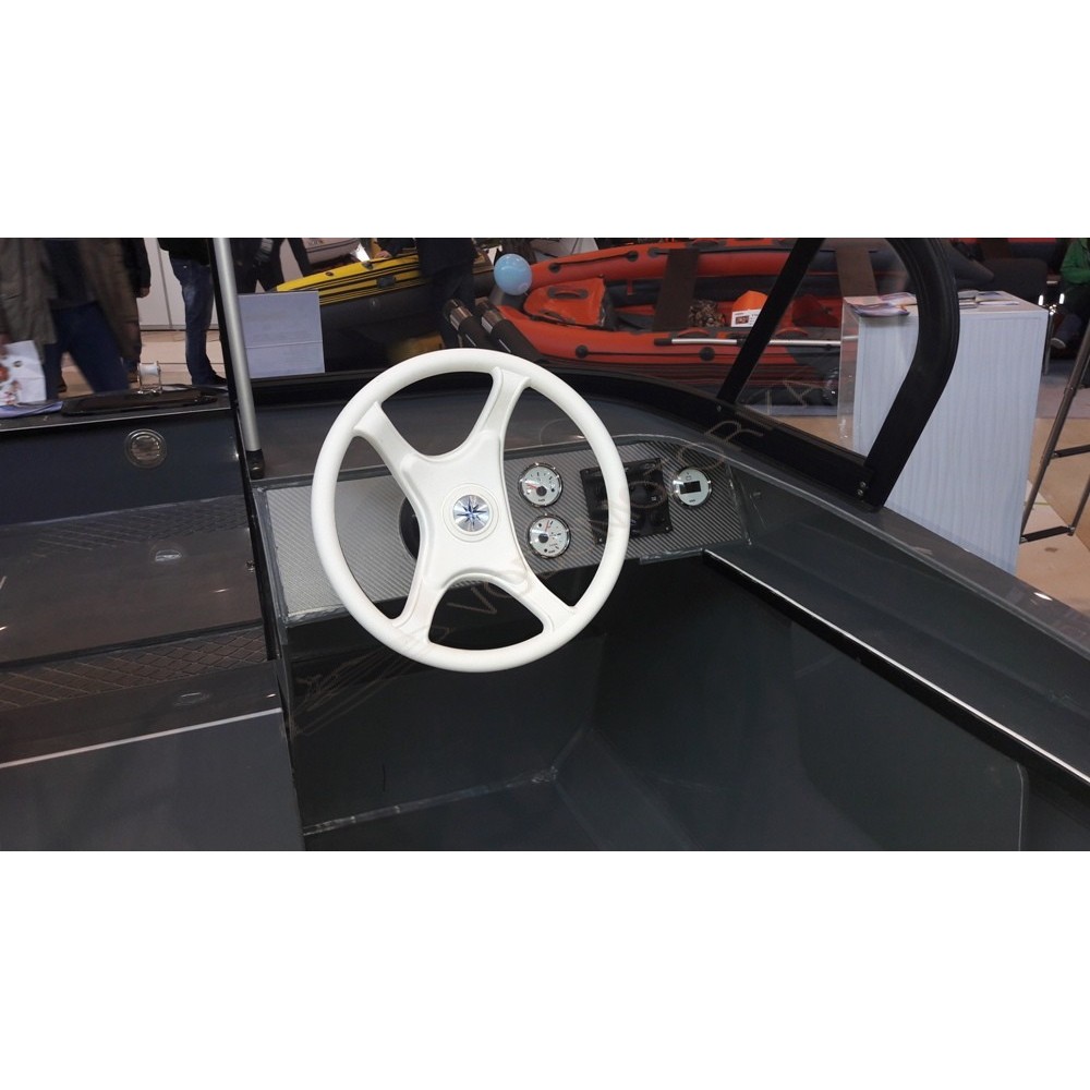 Лодка пластиковая Swimmer 490.02