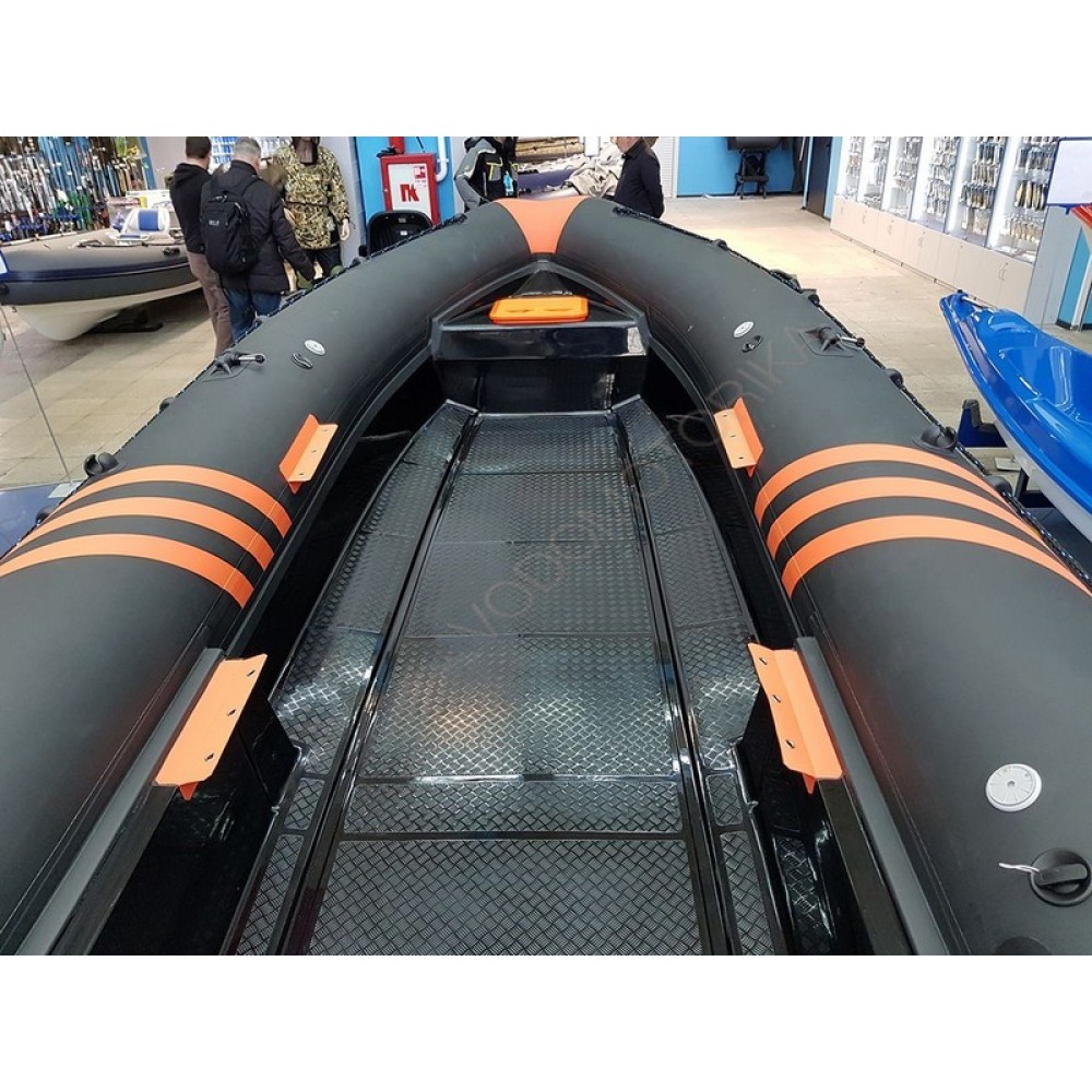 Лодка RIB Baltic Boats Аполлон 460Z (с закладной под палубой)