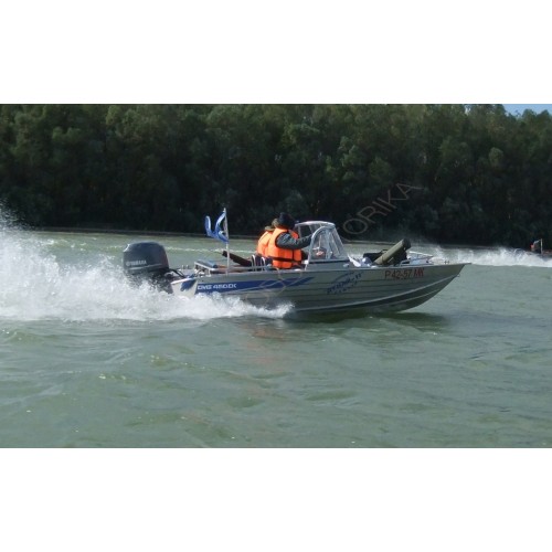 Моторно-гребная лодка ДМБ 450 ДК