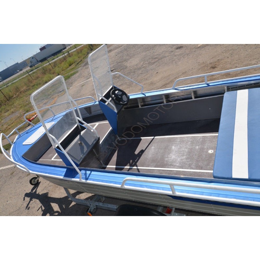 Алюминиевая моторно-гребная лодка Охотник 450К