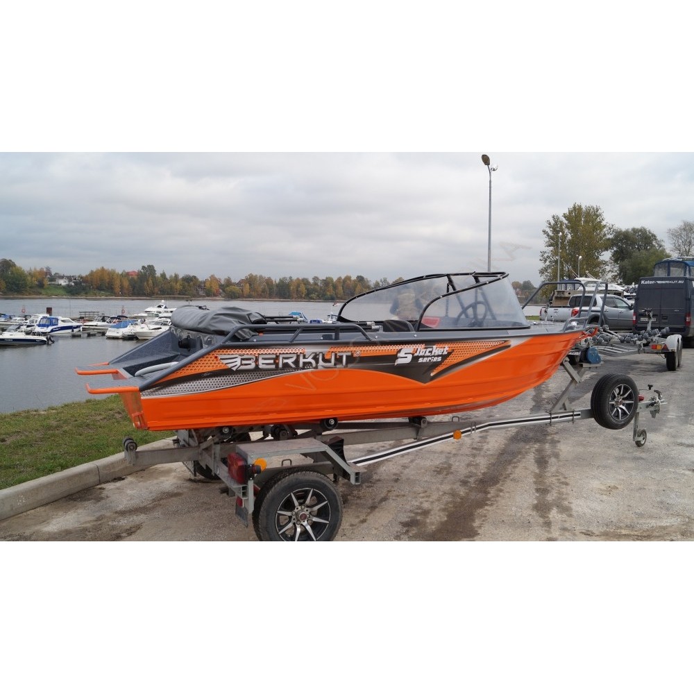 Катер Berkut S-Jacket