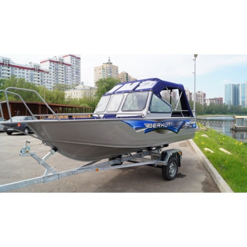 Катер Berkut L-TwinConsole (Comfort)