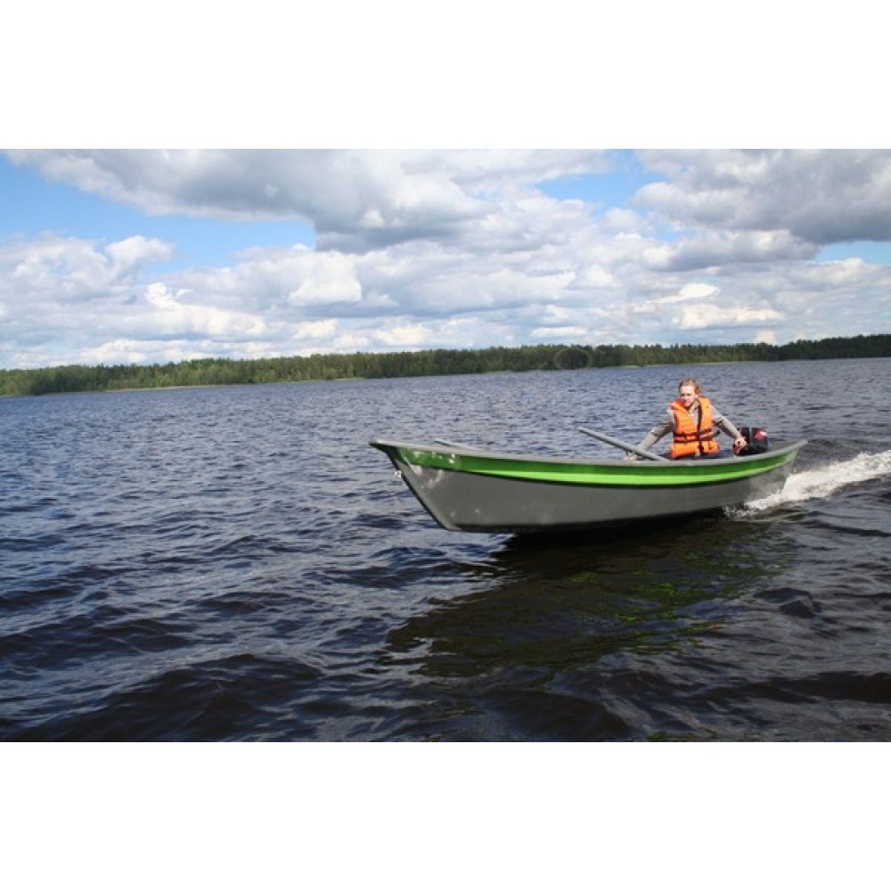 Лодка стеклопластиковая Lima L480