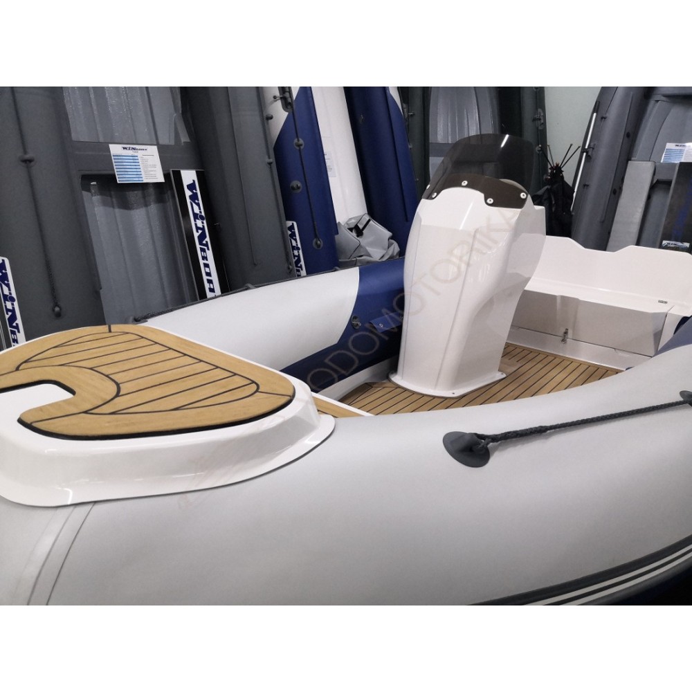 Лодка WINboat 440RL