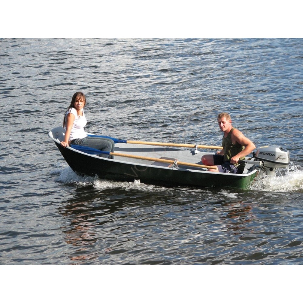 Моторно-гребная лодка СПЭВ Ильмень