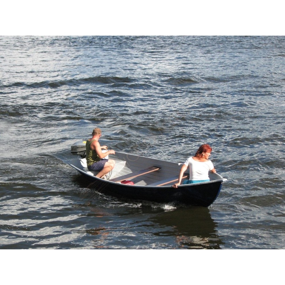 Моторно-гребная лодка СПЭВ Фофан