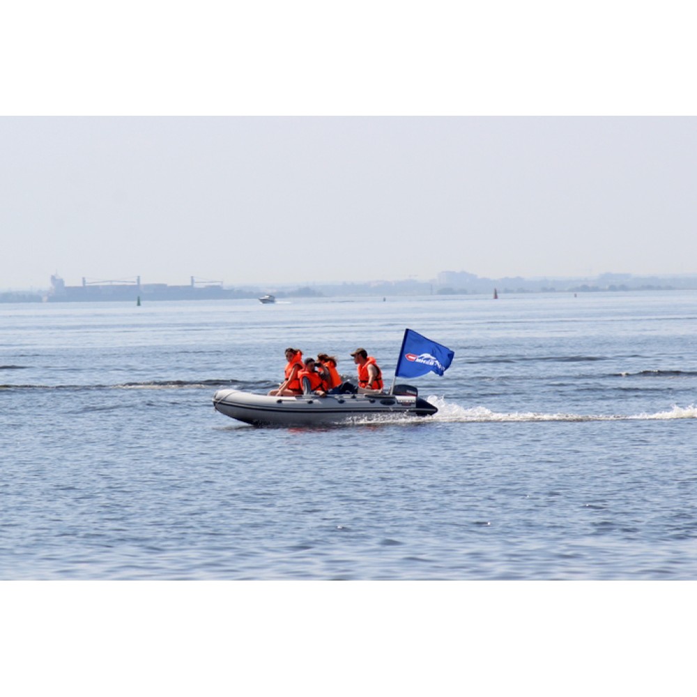 Лодка Мнев и К КАЙМАН N-360 (комбинированный)