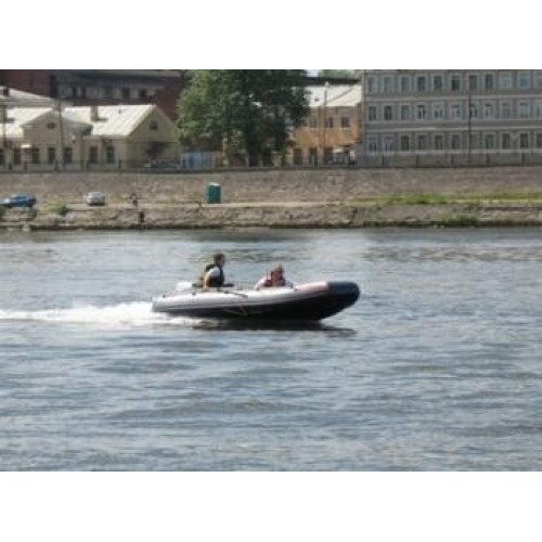 Надувная лодка Флагман 380 L